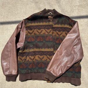 Woolrich Men's Brown and Green Patterned Zip-Up Sweater